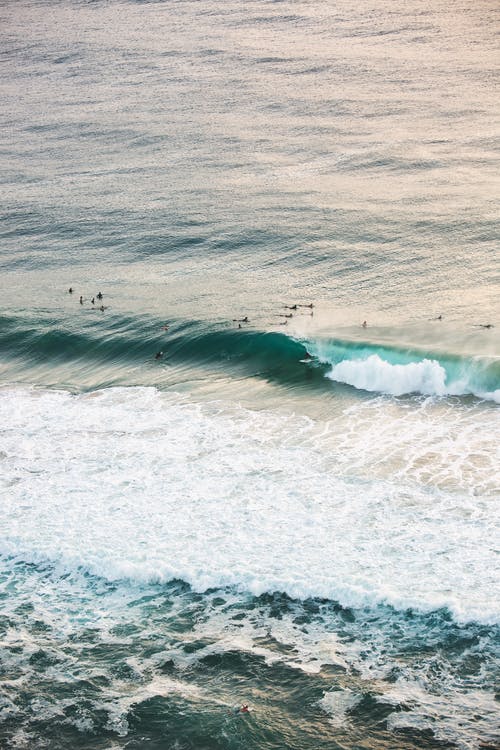 海浪航拍 · 免费素材图片