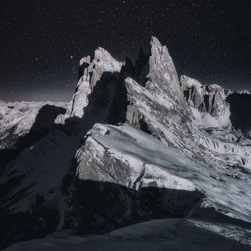 晚上雪山的照片 · 免费素材图片