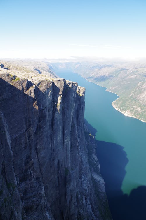 灰色和棕色岩层 · 免费素材图片