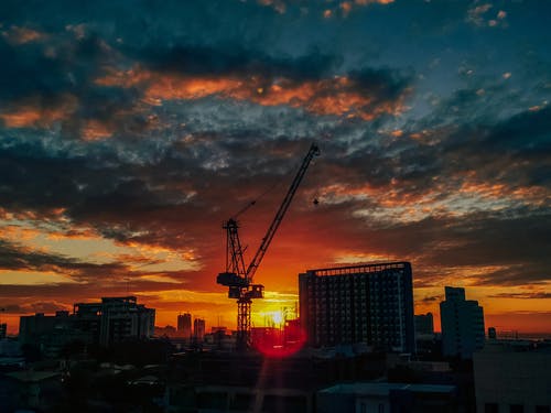 日落美景城市建筑鸟瞰图 · 免费素材图片