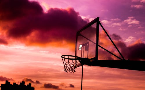 黄金时段篮球架的剪影照片 · 免费素材图片