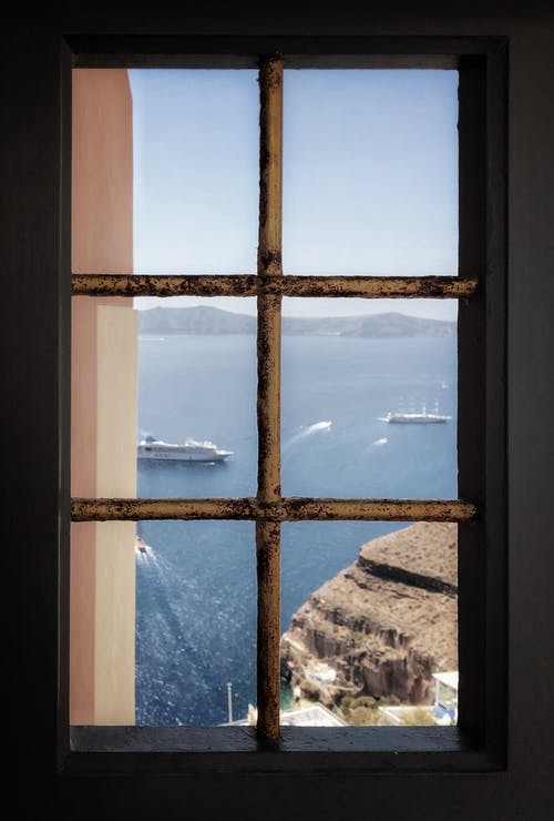 棕色窗户概述海 · 免费素材图片