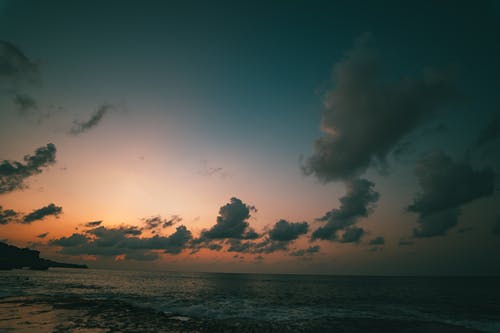 黎明时分海洋风景 · 免费素材图片