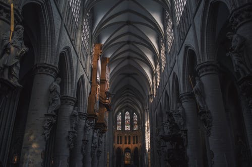 布鲁塞尔圣迈克尔和圣古杜拉大教堂 · 免费素材图片