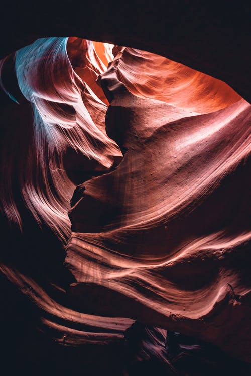 低角度照片羚羊峡谷 · 免费素材图片