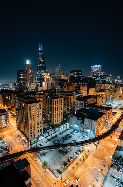 芝加哥城市景观在晚上的照片 · 免费素材图片