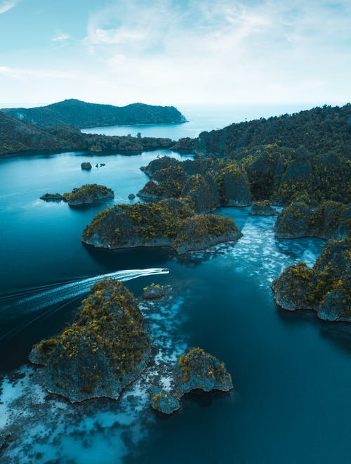 海上岛屿鸟瞰图 · 免费素材图片