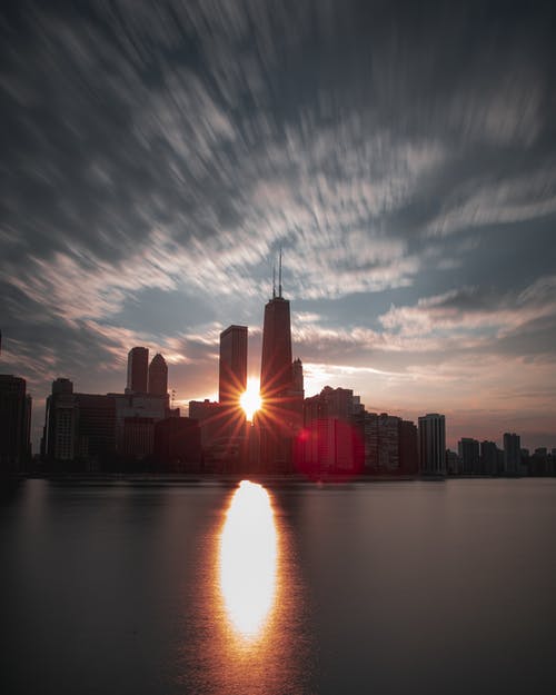 日落时城市风景 · 免费素材图片