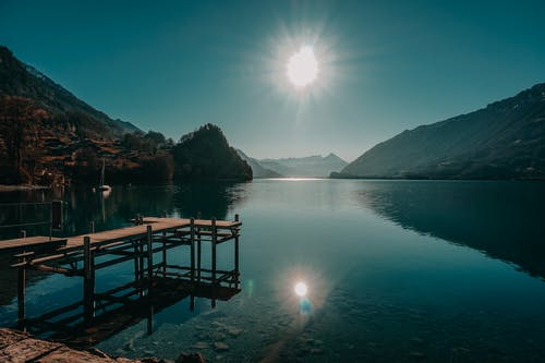 白天湖的风景 · 免费素材图片