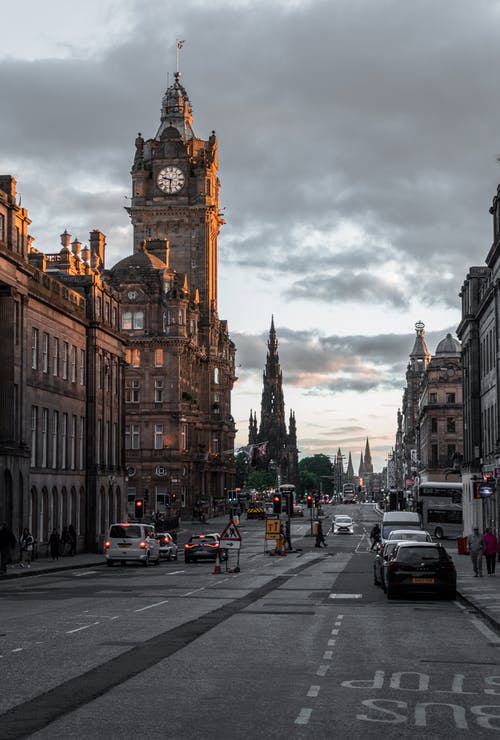 白天城市照片 · 免费素材图片