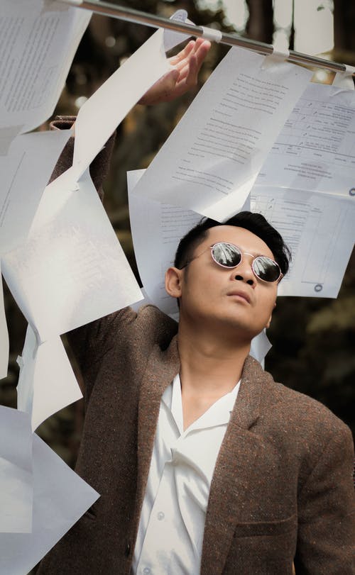 棕色西装外套 · 免费素材图片