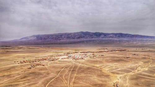 布朗土地场的航拍 · 免费素材图片