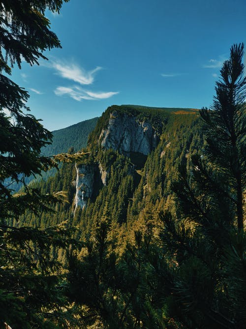 白天山的风景 · 免费素材图片