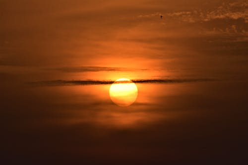 太阳在黎明时的风景 · 免费素材图片