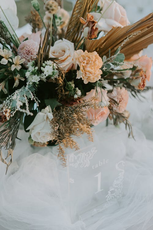 鲜花花束的照片 · 免费素材图片