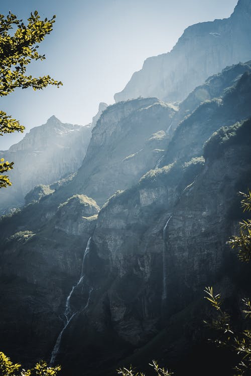 白天山的风景照片 · 免费素材图片