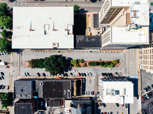 建筑物的航空摄影 · 免费素材图片