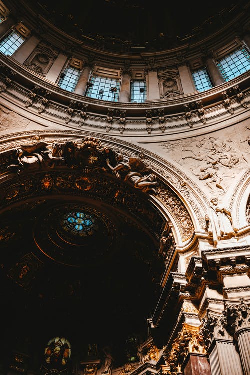 白色混凝土结构 · 免费素材图片