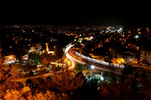 鸟瞰城市夜景 · 免费素材图片