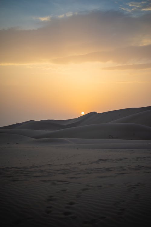 日落沙漠 · 免费素材图片