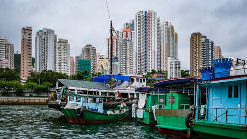 白天城市照片 · 免费素材图片