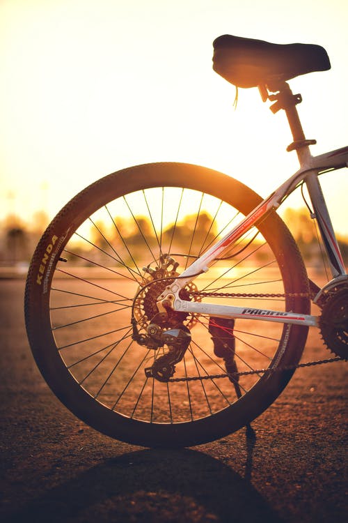 白山地自行车 · 免费素材图片