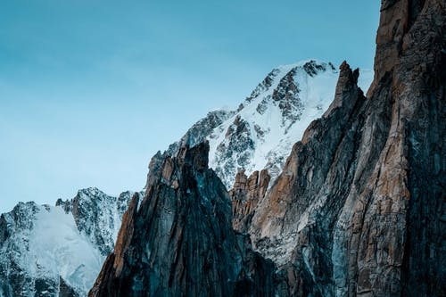 雪山风景照 · 免费素材图片