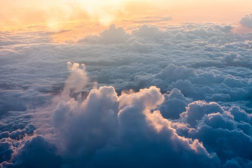 白天云的风景照片 · 免费素材图片