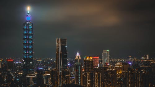 夜间城市景观 · 免费素材图片