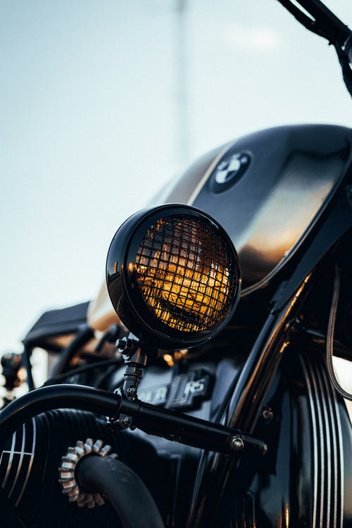 黑色宝马摩托车 · 免费素材图片
