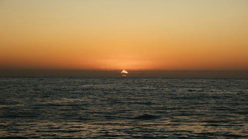 黎明时分海洋风景 · 免费素材图片
