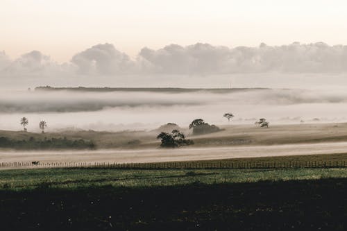 白天云的风景照片 · 免费素材图片