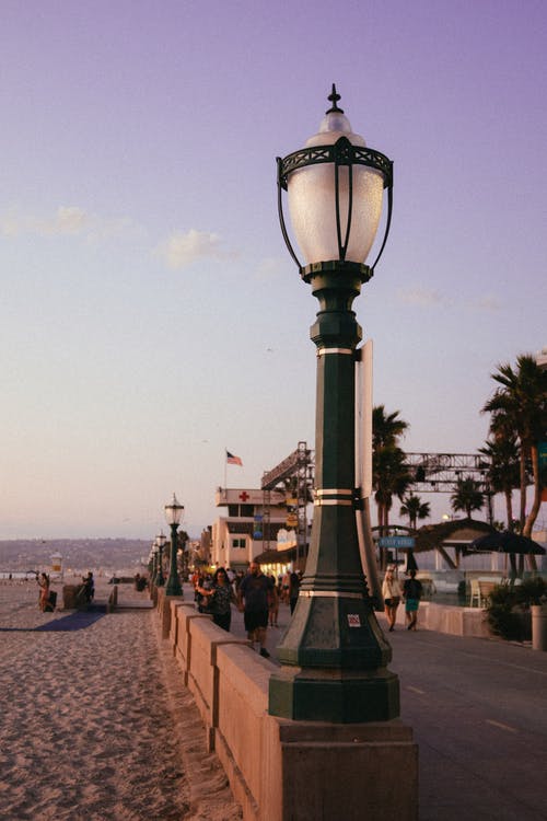 黑街邮政 · 免费素材图片