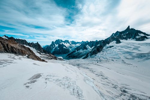 白雪覆盖的山 · 免费素材图片