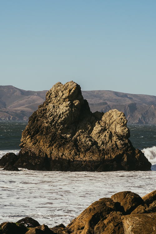 白天岩石的照片 · 免费素材图片