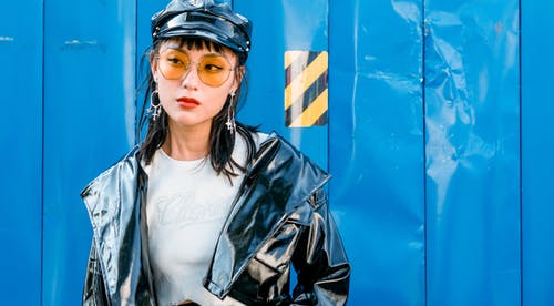 穿黑色皮夹克的女人的照片 · 免费素材图片