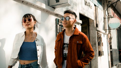 一起走的人的照片 · 免费素材图片