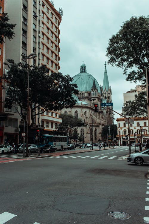 白天城市照片 · 免费素材图片