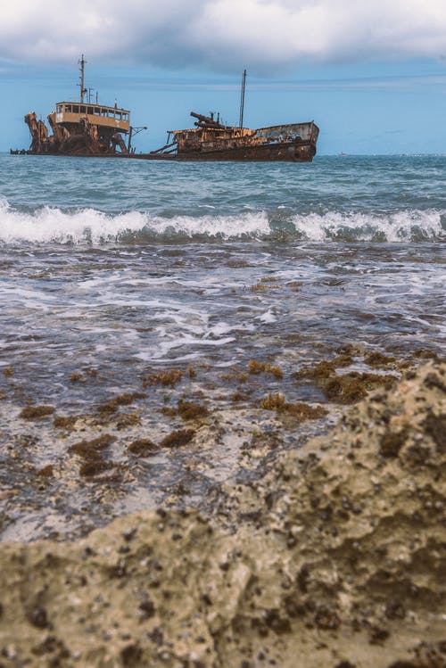 船舶残骸 · 免费素材图片