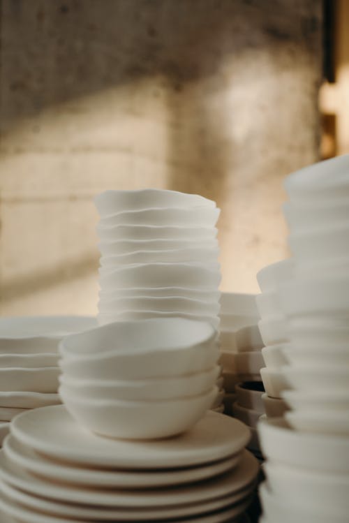 白色陶瓷碗的照片 · 免费素材图片
