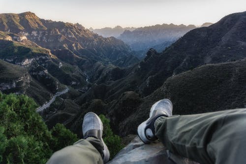 有关俯瞰, 冒險, 坐的免费素材图片