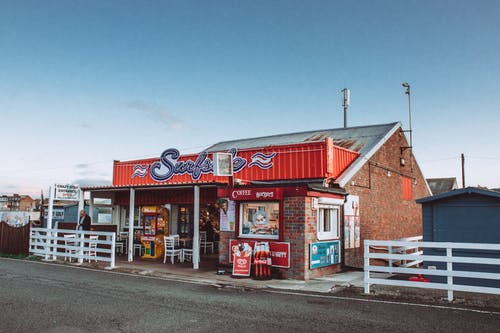 棕色和橙色大厦 · 免费素材图片