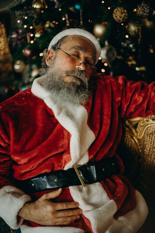 圣诞老人睡觉的照片 · 免费素材图片