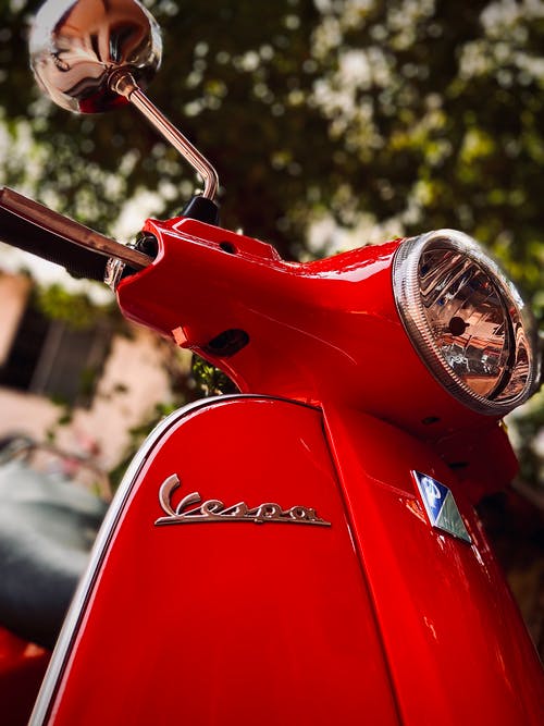 红色摩托车 · 免费素材图片