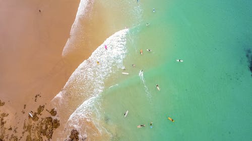 白天，海滨鸟瞰 · 免费素材图片