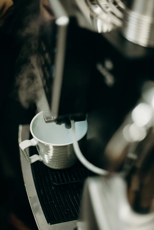白杯咖啡壶 · 免费素材图片