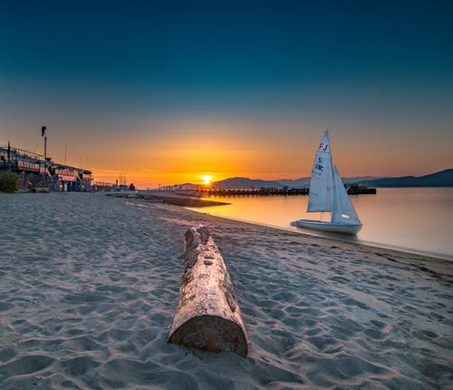 黎明时海滩的照片 · 免费素材图片