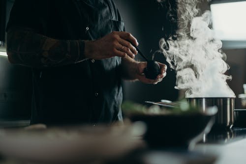 男人做饭 · 免费素材图片