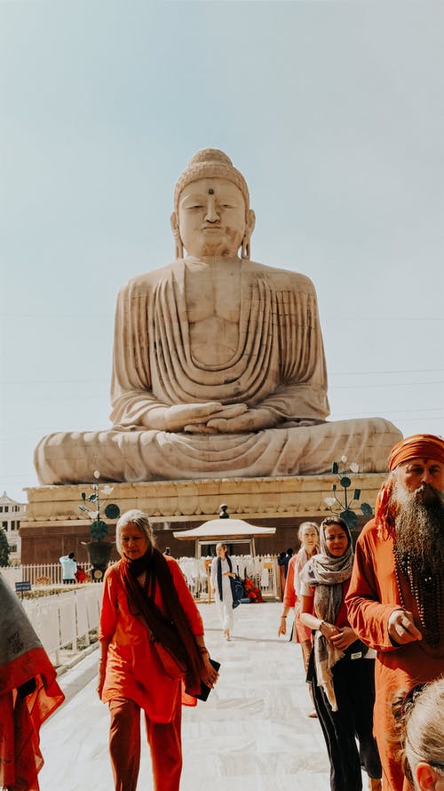 少数民族参观印度着名的佛教景点 · 免费素材图片