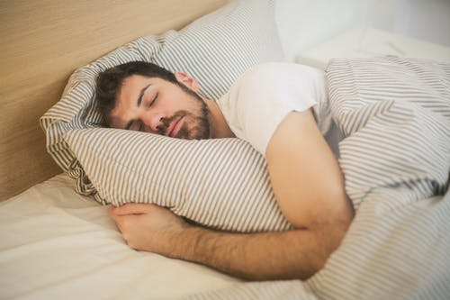 睡觉的人的照片 · 免费素材图片